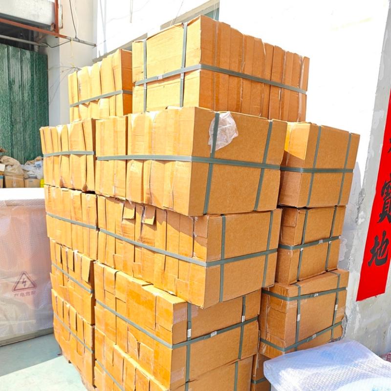 Sikeresen feladták az első számú villanyóra doboz-rendelést az Egyesült Királyságban lévő új ügyfelektől